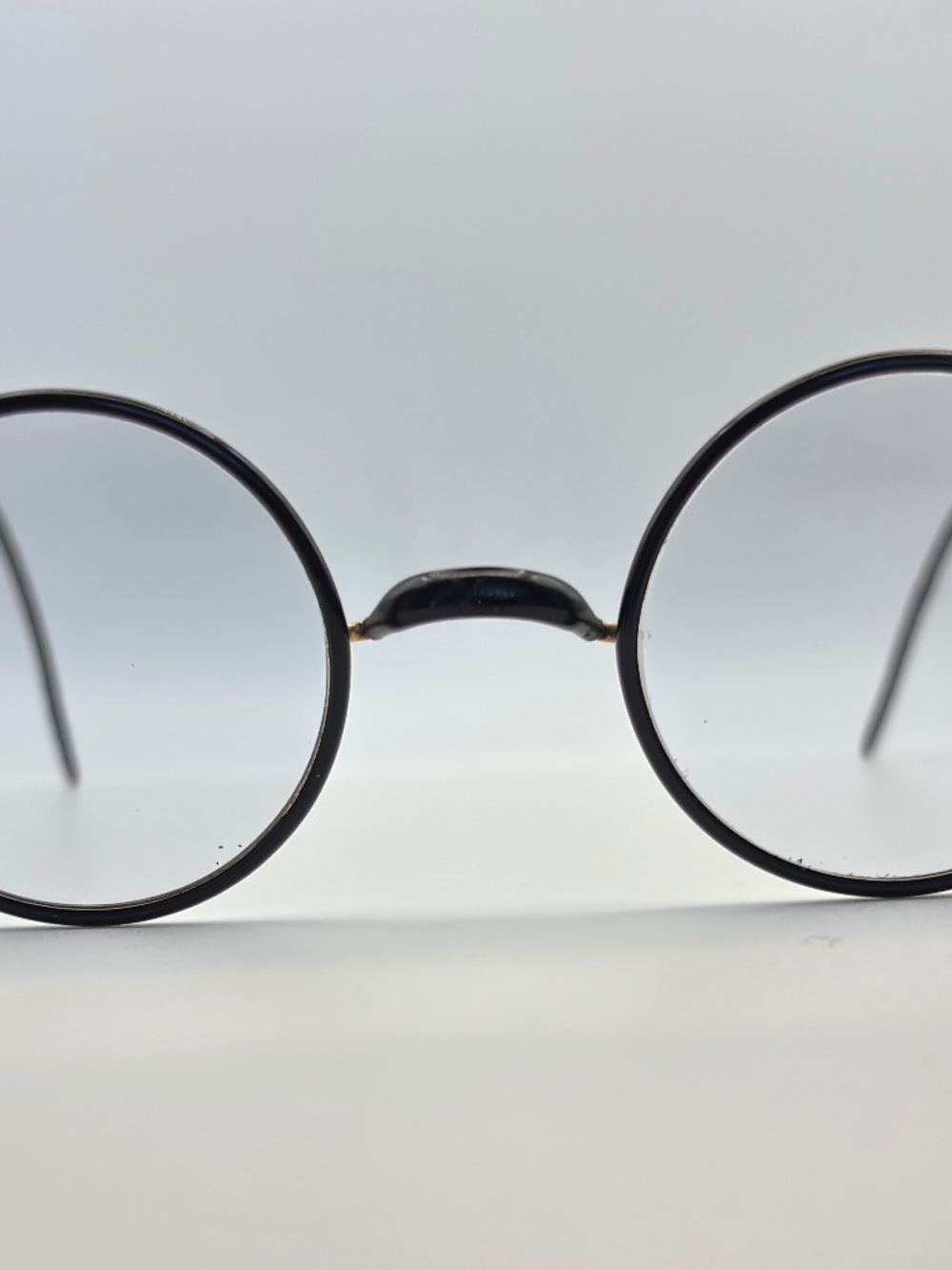 Bausch & Lomb SQ Artshel Vintage Windsor-style wire frame glasses